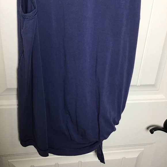 Lululemon To The Point Tank in Moody Blues. - Picture 5 of 7